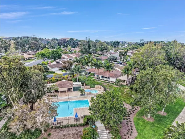 $1,730,000 | 2 Featherwood, Irvine, CA 92612