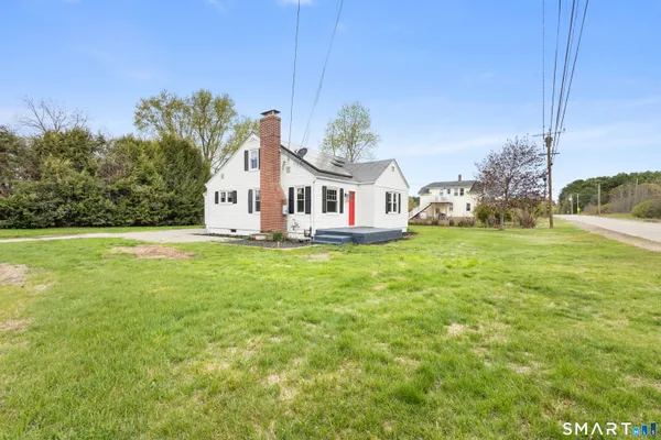 $375,000 | 395 Maple Street, Killingly, CT 06239