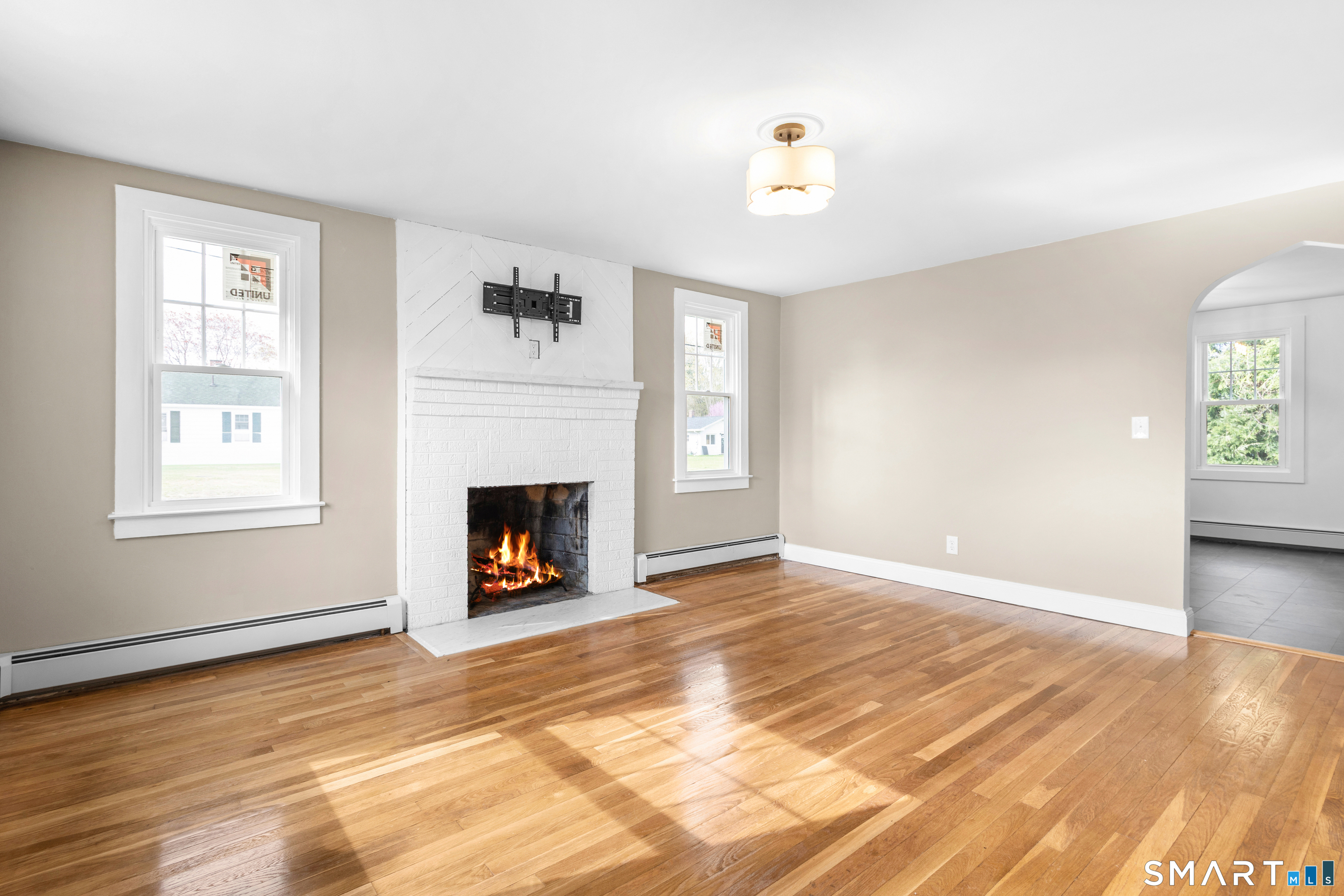 395 Maple Street Killingly, CT 06239 - Photo 3 of 28