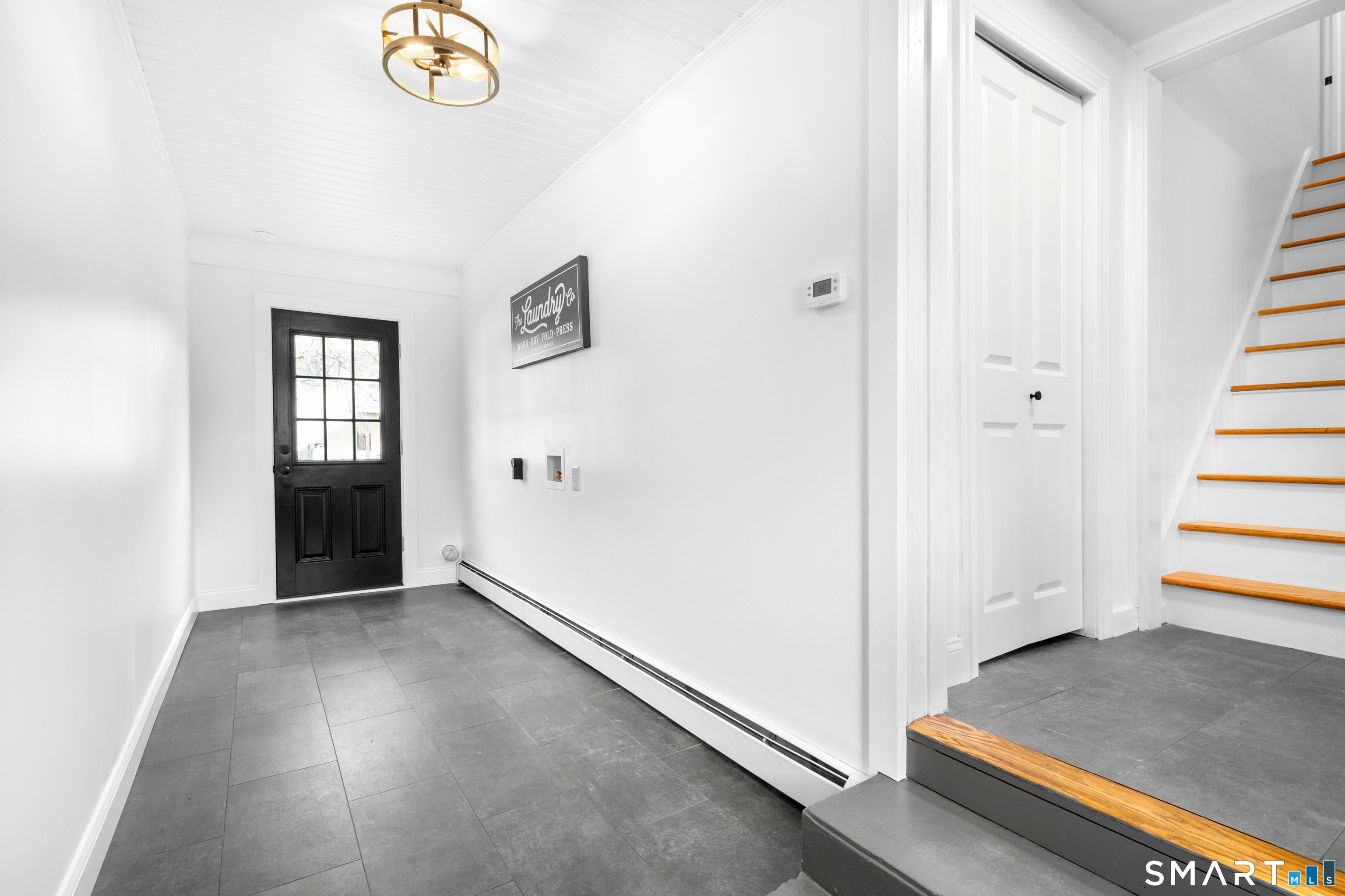 395 Maple Street Killingly, CT 06239 - Photo 7 of 28