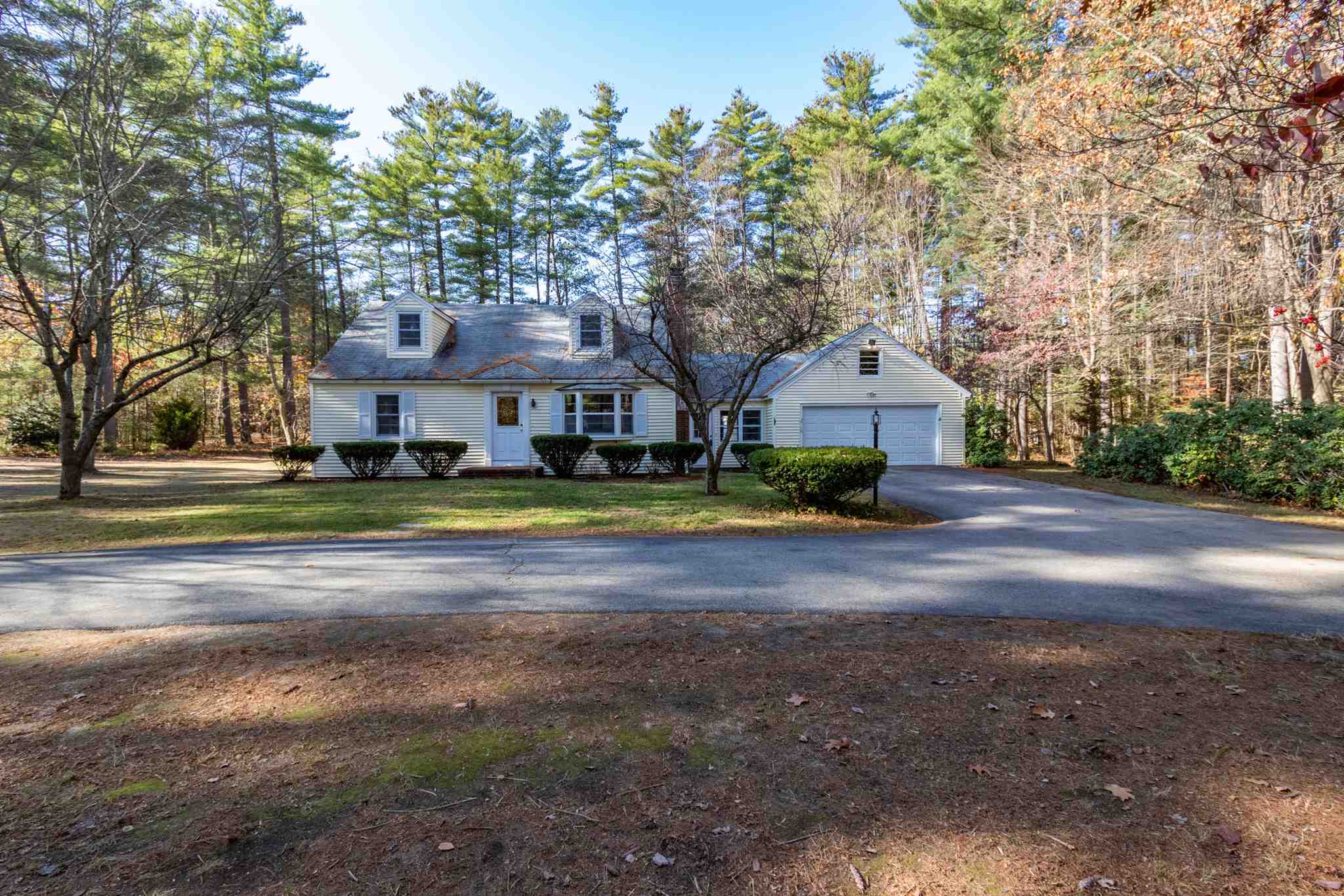 81 Ponemah Road Amherst, NH 03031 - Photo 1 of 39