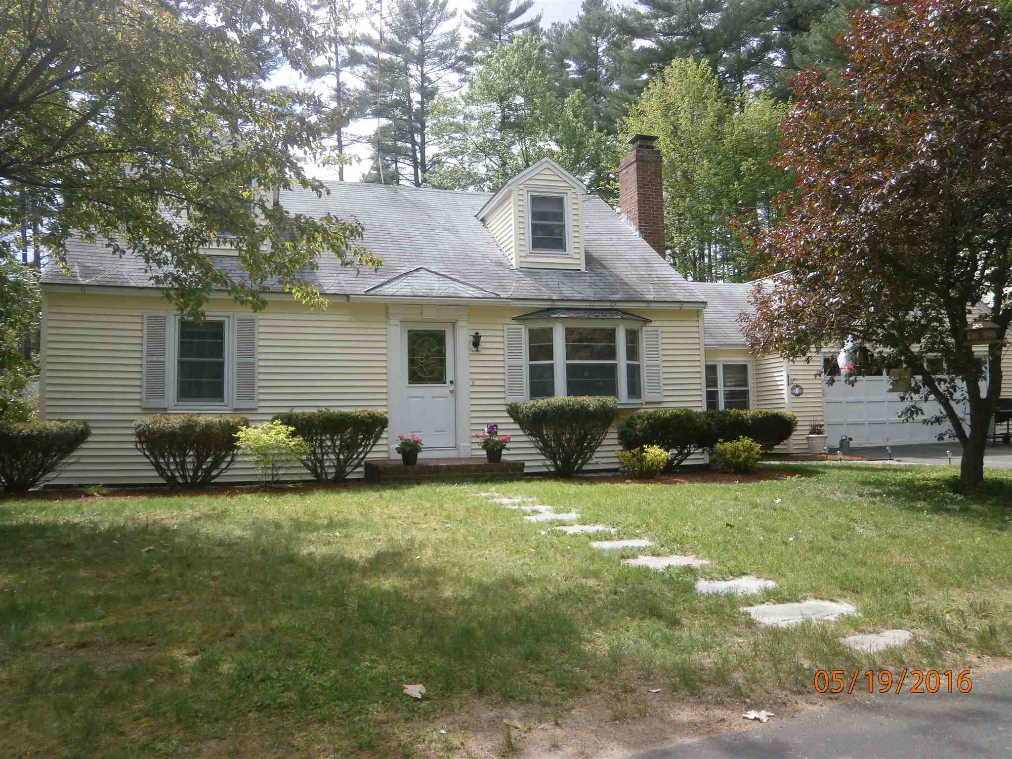 81 Ponemah Road Amherst, NH 03031 - Photo 2 of 39