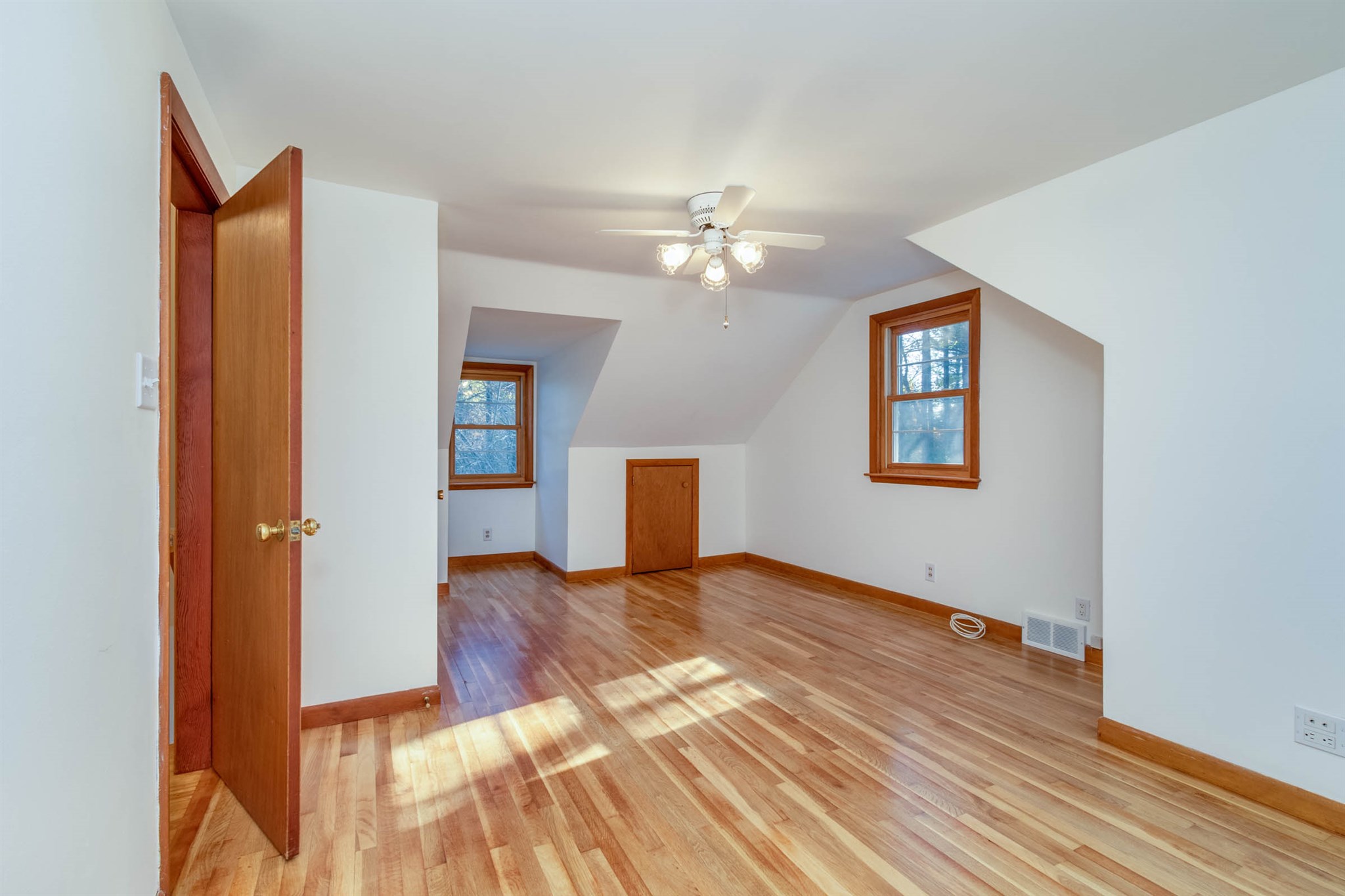 81 Ponemah Road Amherst, NH 03031 - Photo 16 of 39