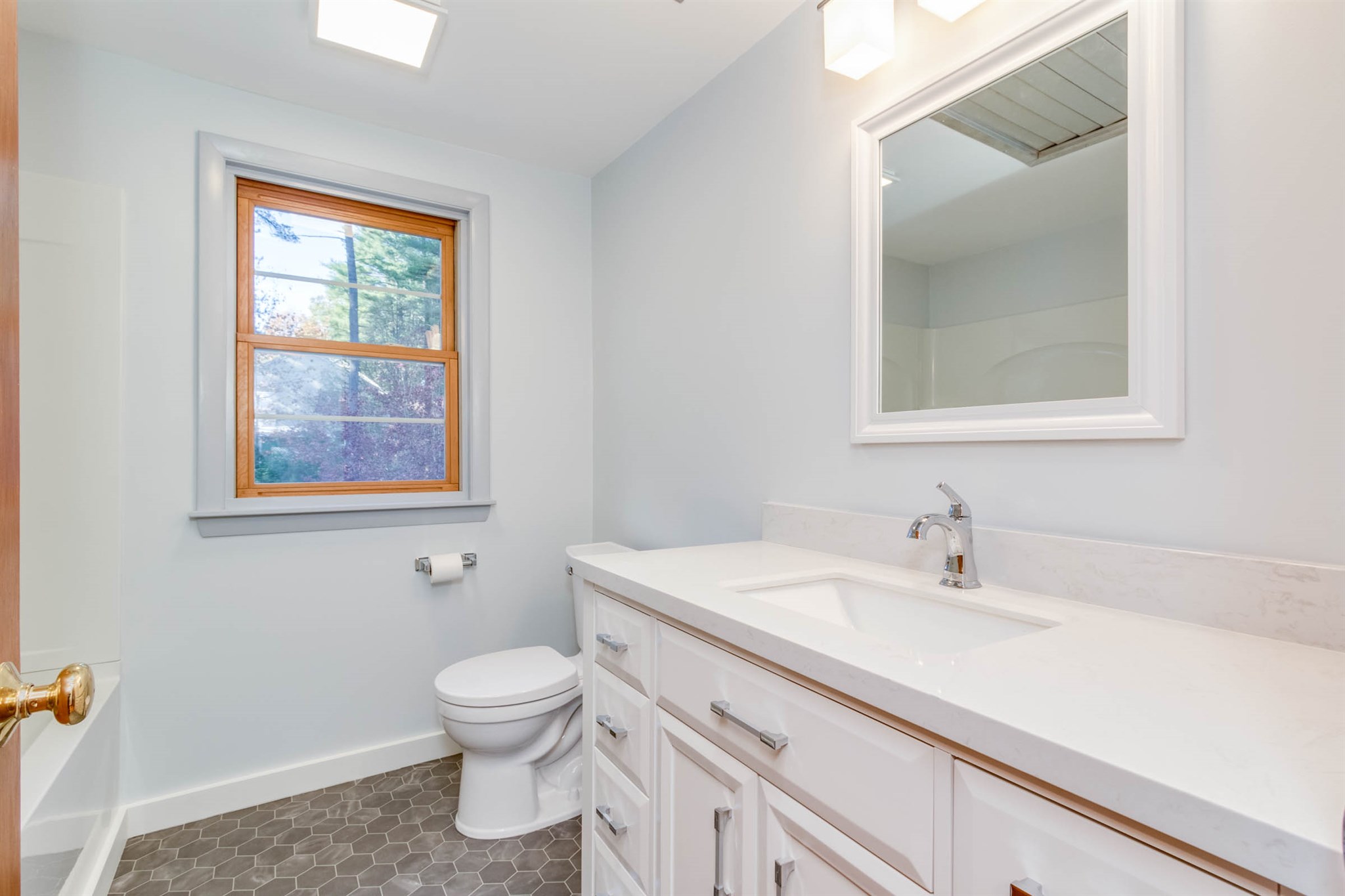 81 Ponemah Road Amherst, NH 03031 - Photo 18 of 39