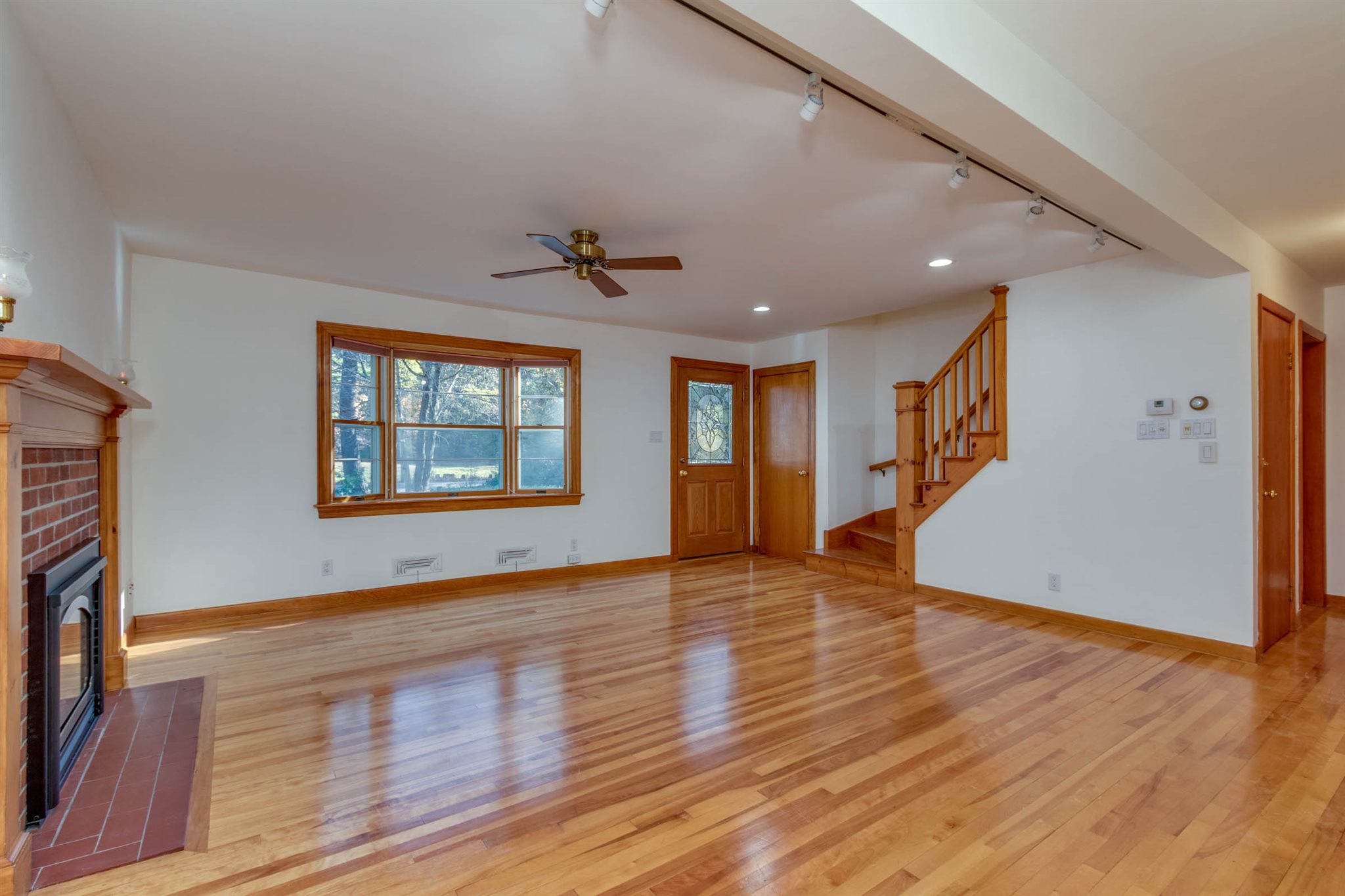81 Ponemah Road Amherst, NH 03031 - Photo 21 of 39