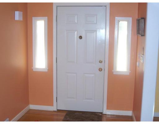 97 Royce Road Marlborough, MA 01752 - Photo 4 of 13 Gallery Image 4