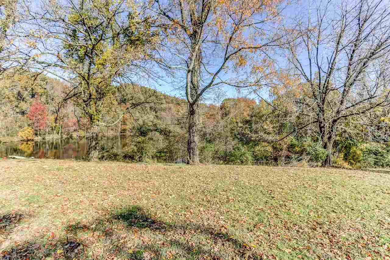 10 Windsor Road Memphis, TN 38109 - Photo 22 of 25 a view of yard