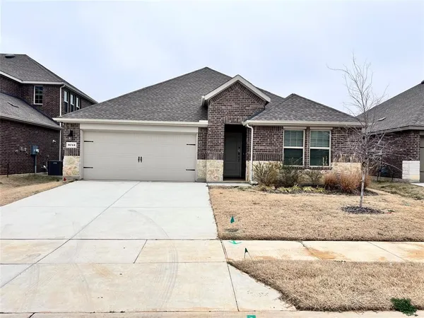 $2,250 | 9713 Tinsley Street, Aubrey, TX 76227