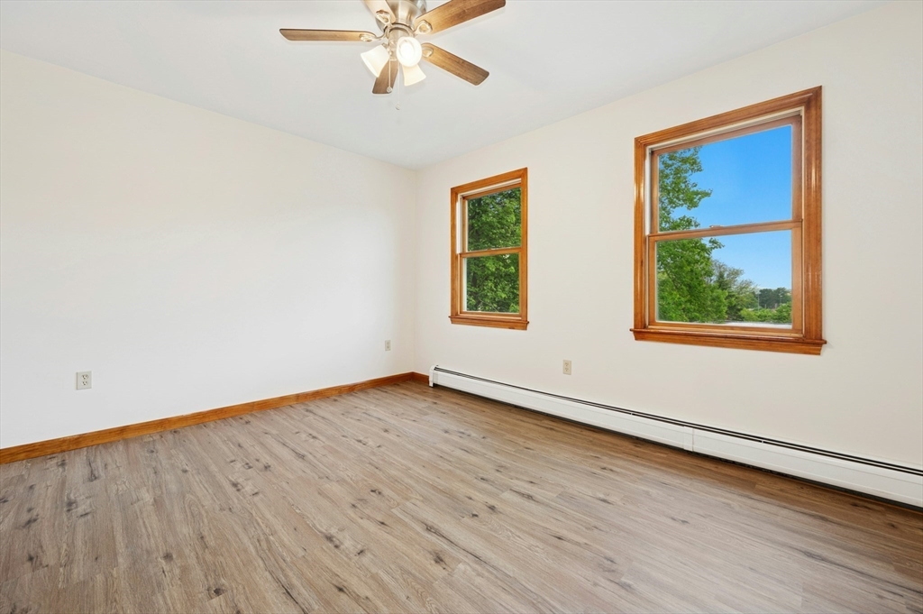 45 Dillon Street Worcester, MA 01604 - Photo 13 of 33
