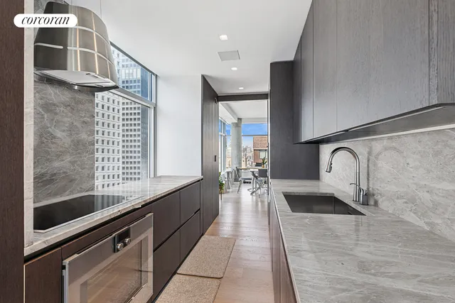 $2,395,000 | 250 East 54th Street, Unit 28A | Midtown East