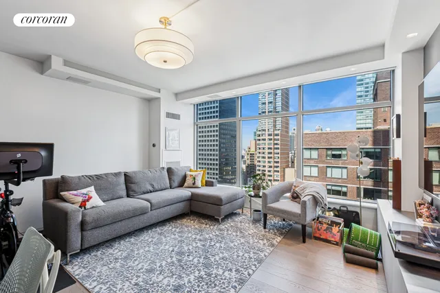 $2,395,000 | 250 East 54th Street, Unit 28A | Midtown East