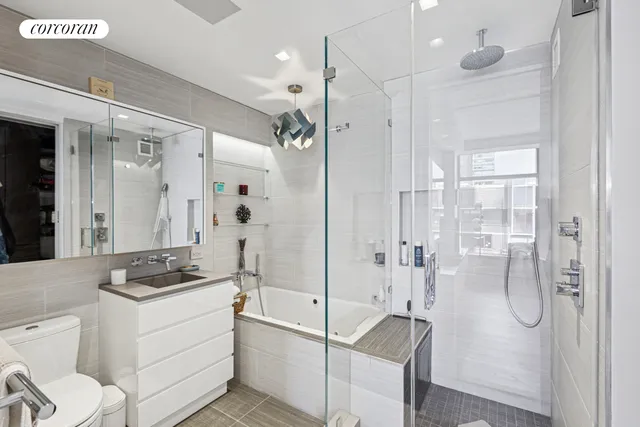 $2,395,000 | 250 East 54th Street, Unit 28A | Midtown East