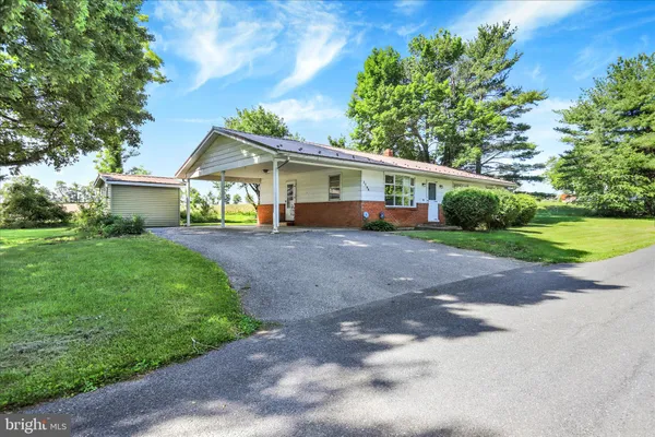$220,000 | 2796 Johnson Drive, Chambersburg, PA 17201