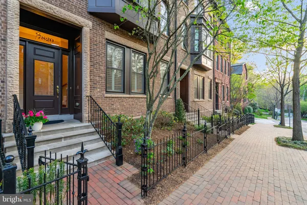 $1,835,000 | 7820 Cadbury Avenue, Potomac, MD 20854