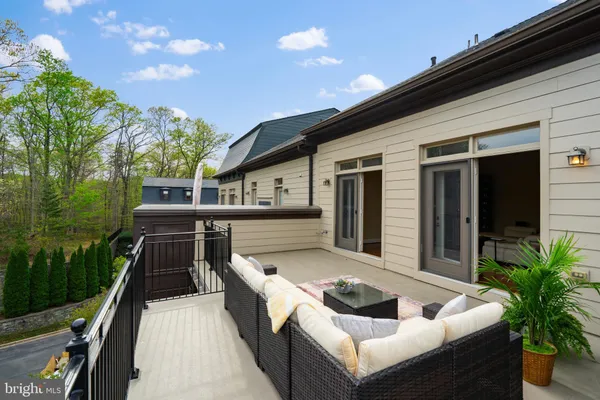 $1,835,000 | 7820 Cadbury Avenue, Potomac, MD 20854