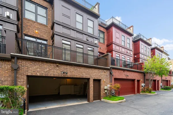 $1,835,000 | 7820 Cadbury Avenue, Potomac, MD 20854