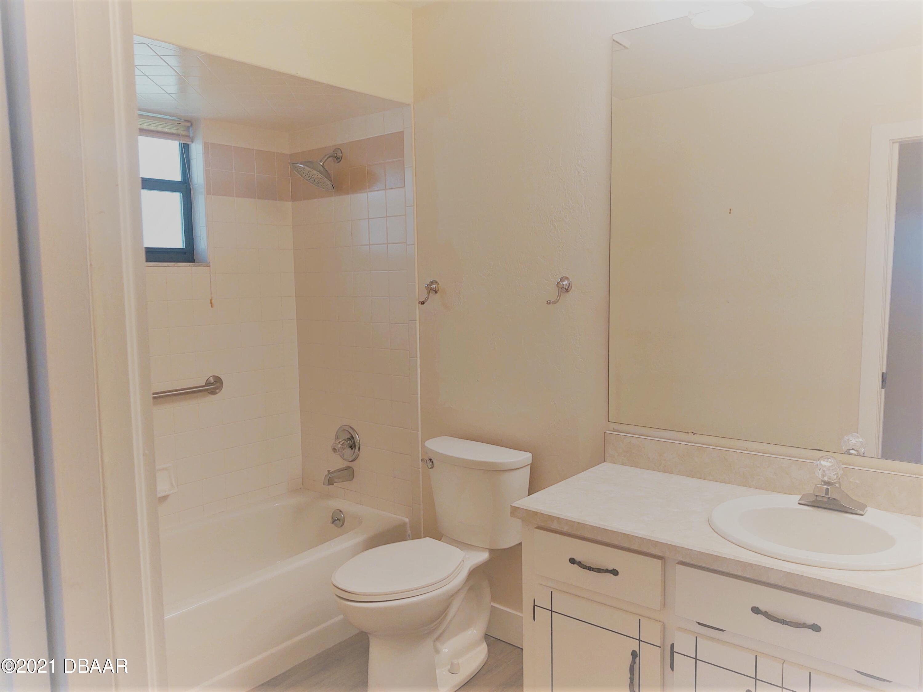100 Rustic Pond Road Port Orange, FL 32128 - Photo 14 of 28 Bath Rm #2