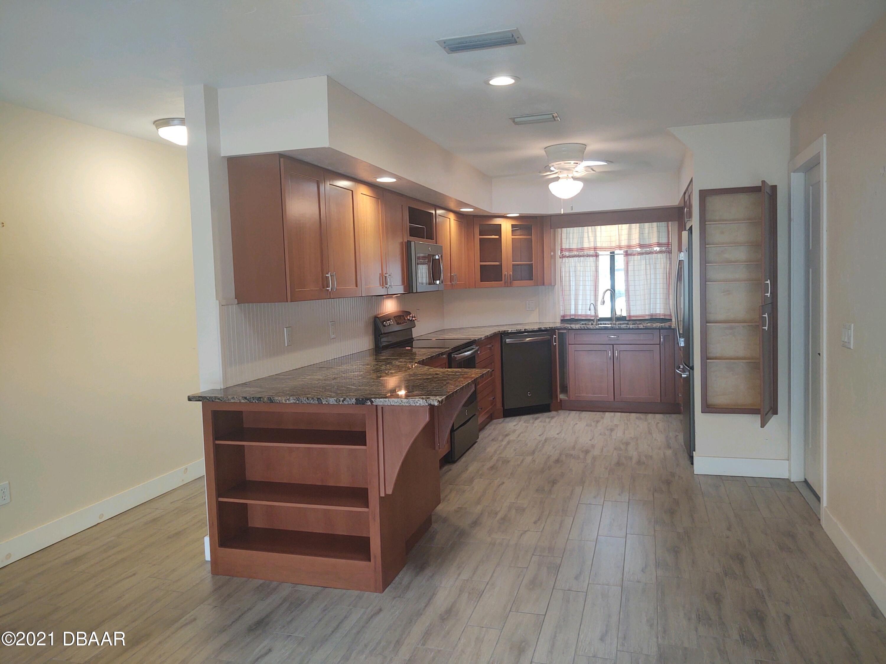 100 Rustic Pond Road Port Orange, FL 32128 - Photo 6 of 28 Kitchen
