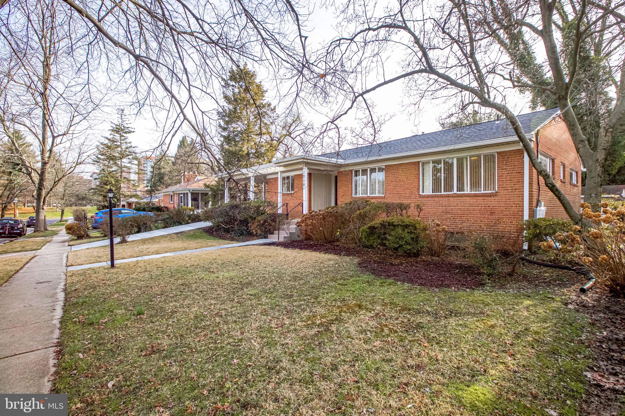 1212 Ballard Street Silver Spring, MD 20910 - Photo 2 of 41 Right side.