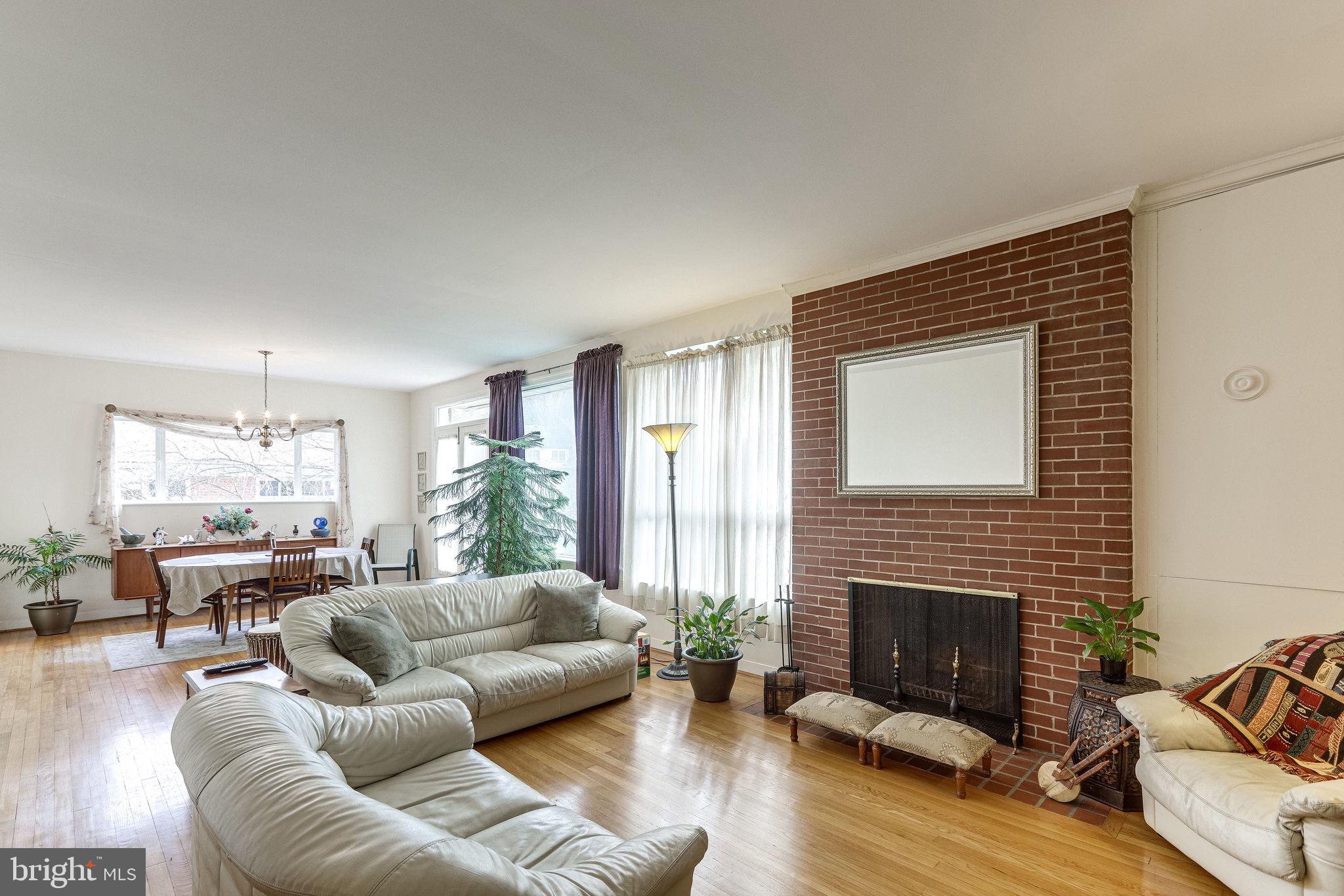 1212 Ballard Street Silver Spring, MD 20910 - Photo 7 of 41 Living and dining areas.