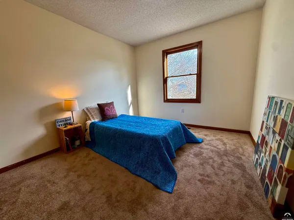 $355,000 | 33124 West 87th Terrace, De Soto, KS 66018