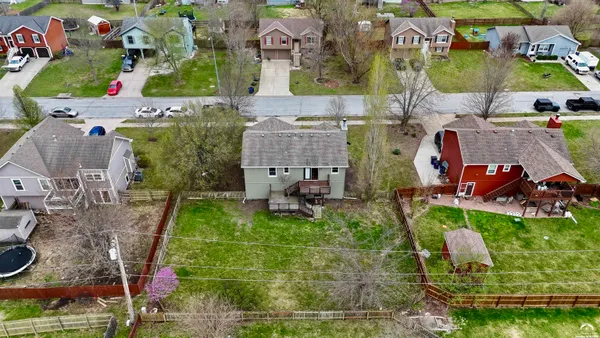 $355,000 | 33124 West 87th Terrace, De Soto, KS 66018