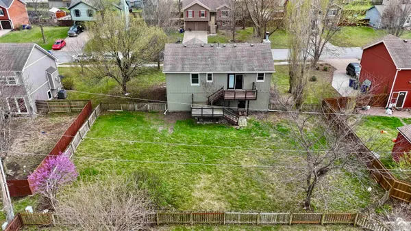 $355,000 | 33124 West 87th Terrace, De Soto, KS 66018