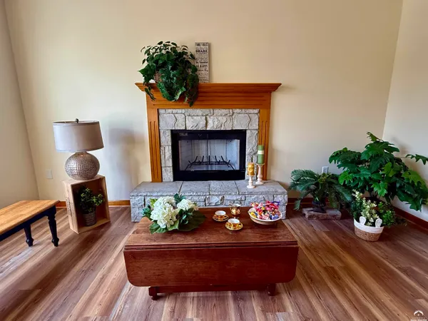 $355,000 | 33124 West 87th Terrace, De Soto, KS 66018
