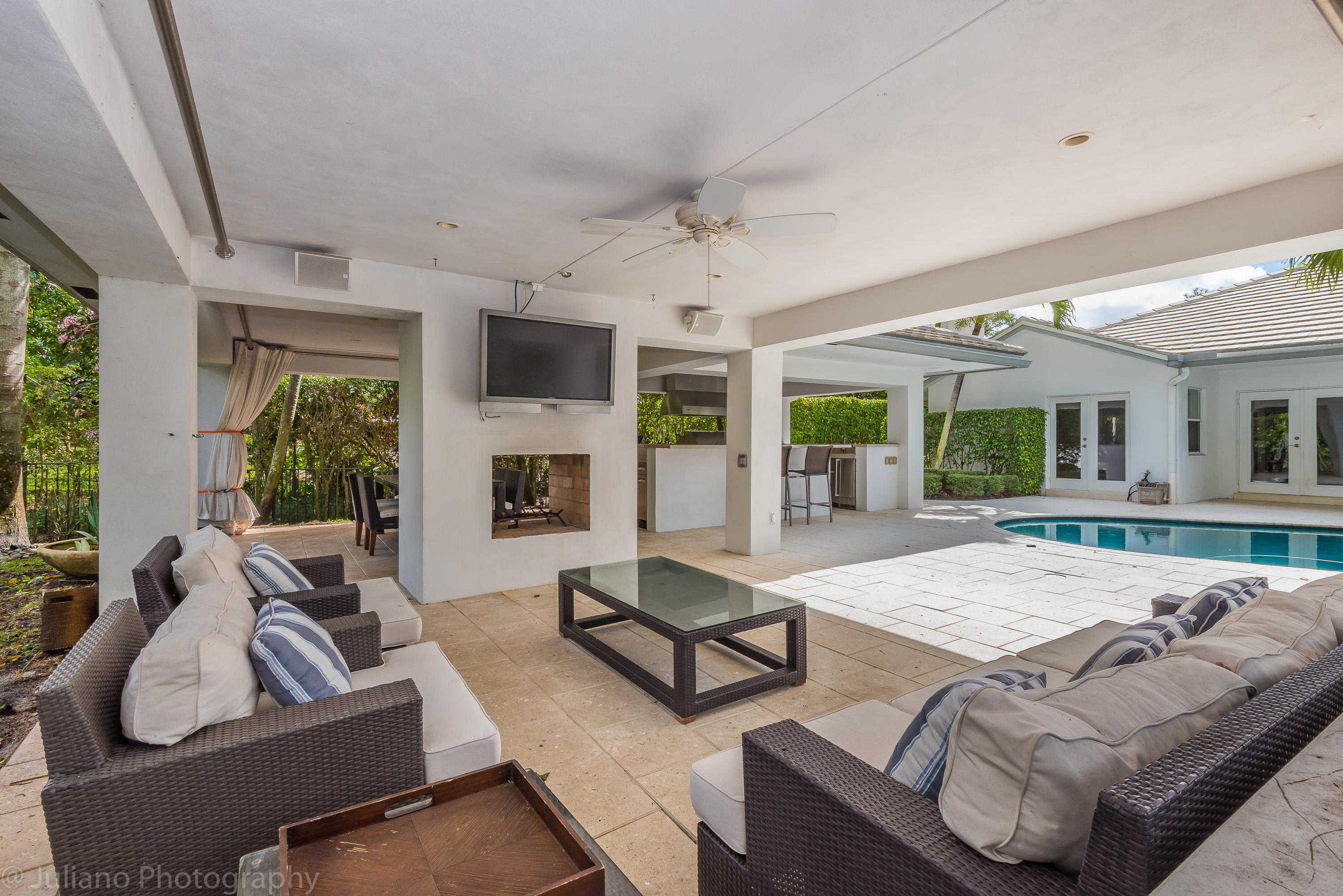 6813 Giralda Circle Boca Raton, FL 33433 - Photo 1 of 36 Outdoor Living Room