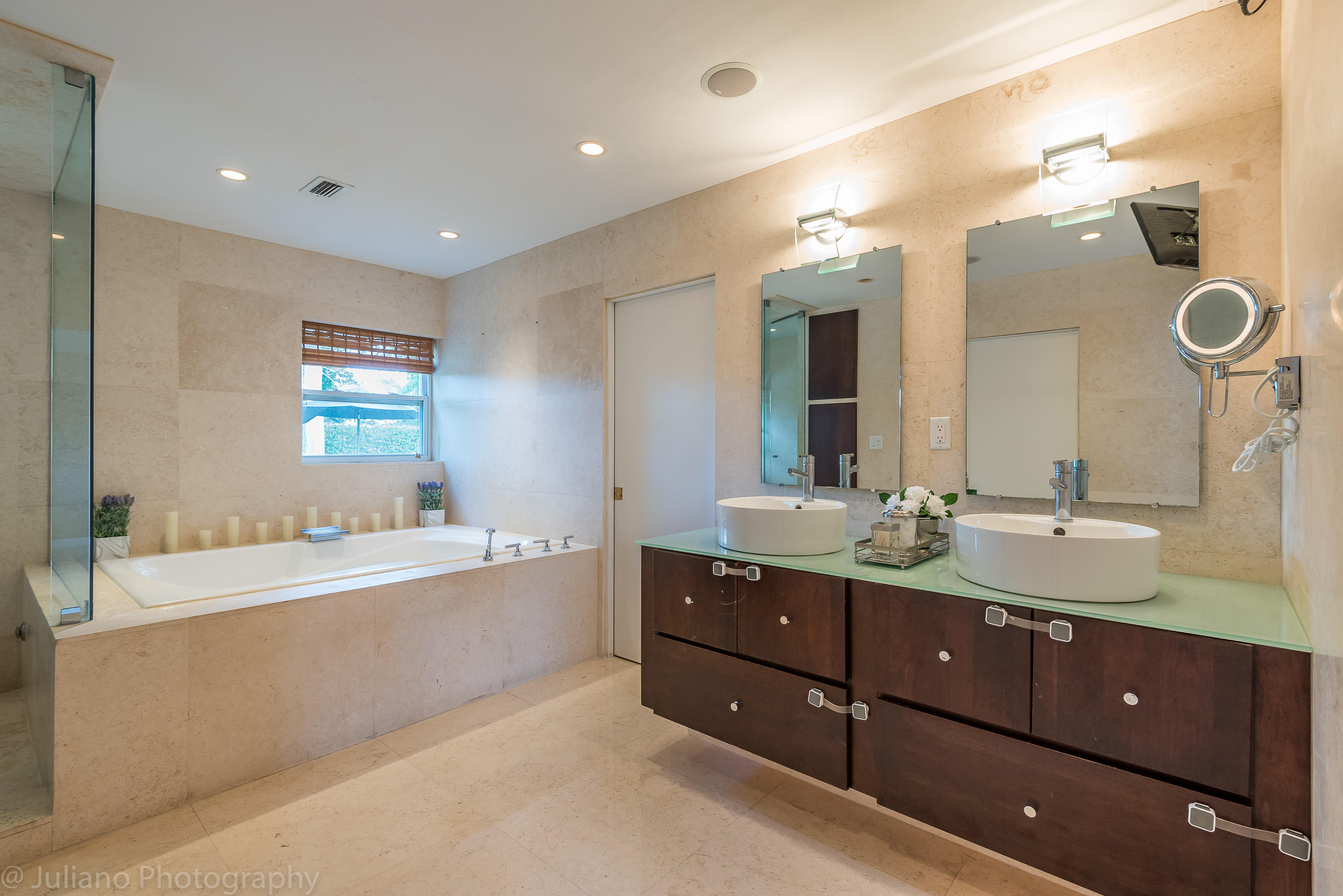 6813 Giralda Circle Boca Raton, FL 33433 - Photo 23 of 36 Master Bath