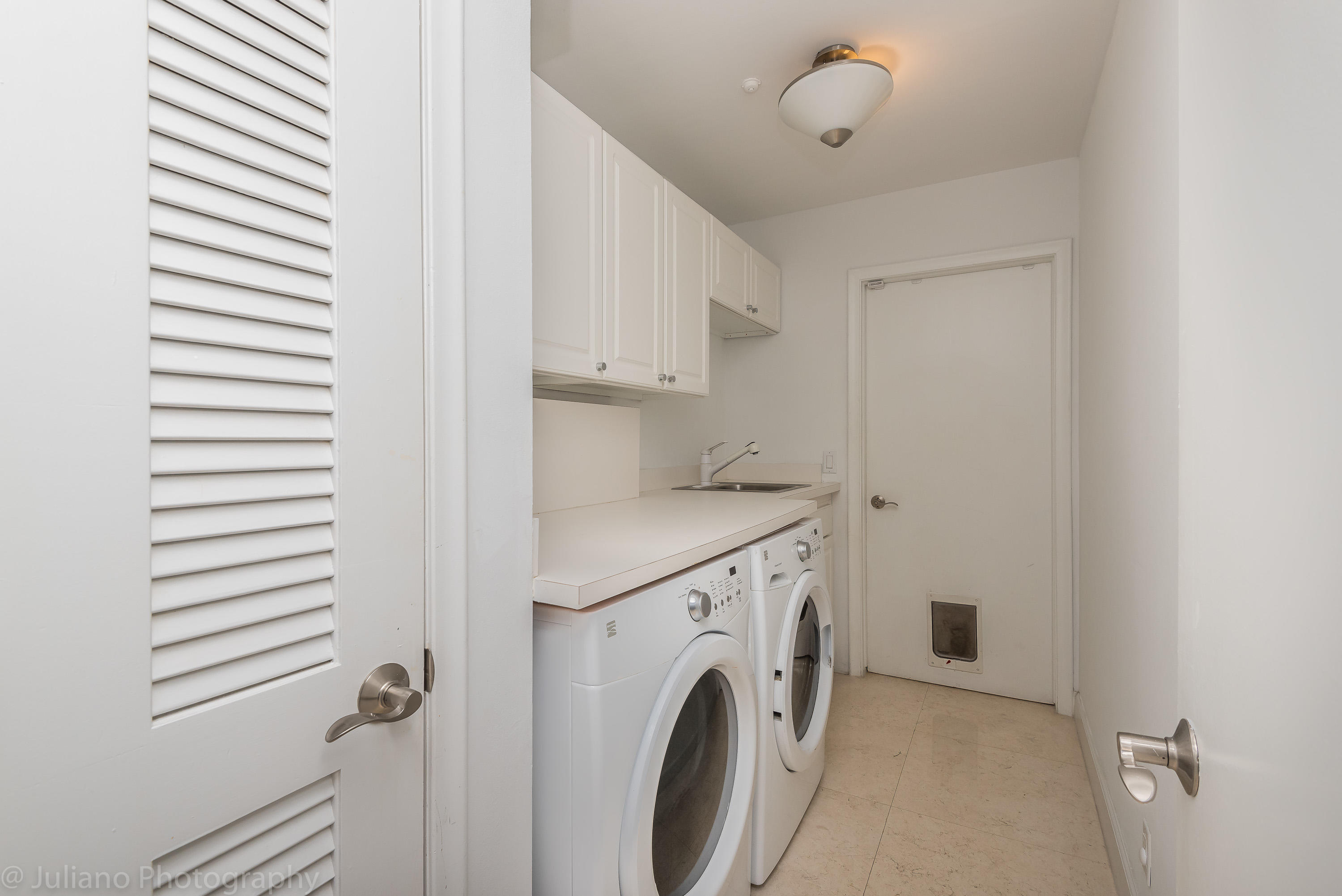 6813 Giralda Circle Boca Raton, FL 33433 - Photo 24 of 36 Laundry