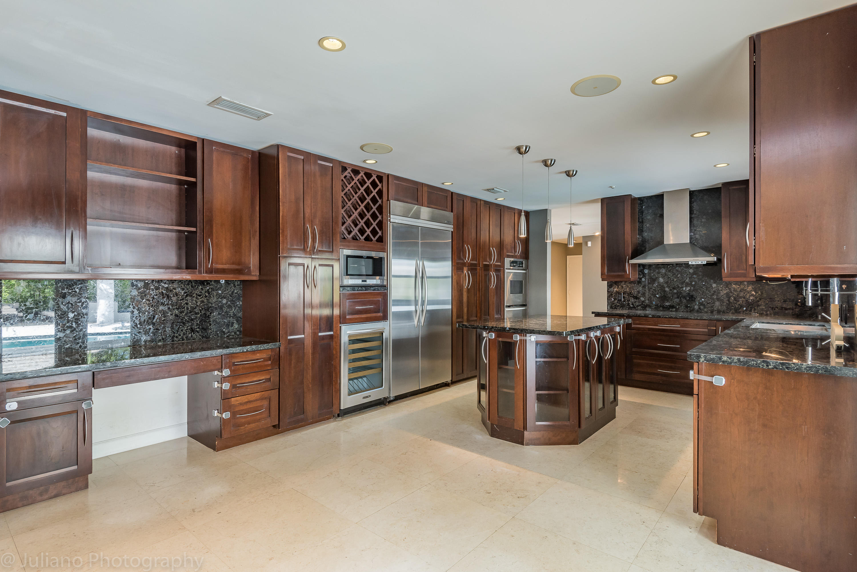 6813 Giralda Circle Boca Raton, FL 33433 - Photo 30 of 36 Kitchen