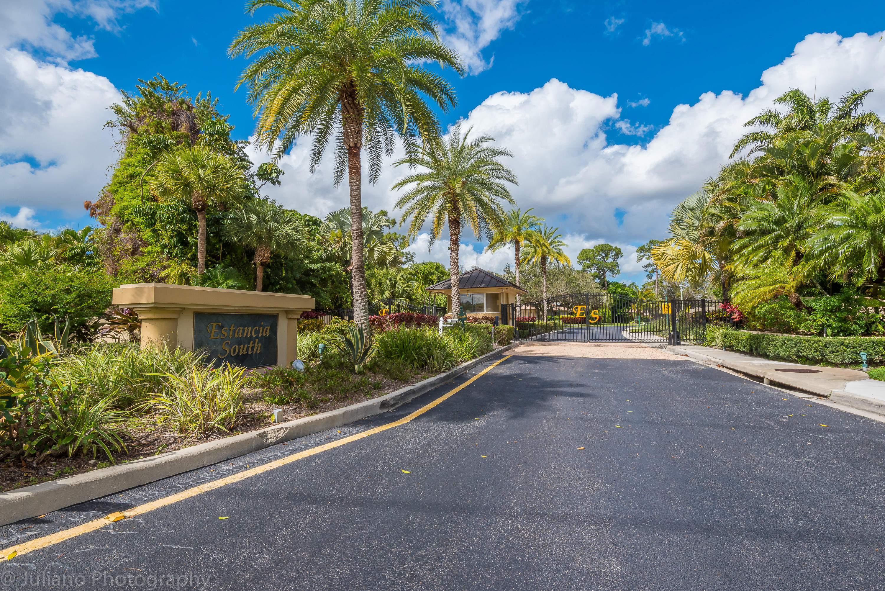 6813 Giralda Circle Boca Raton, FL 33433 - Photo 8 of 36 Community Entrance