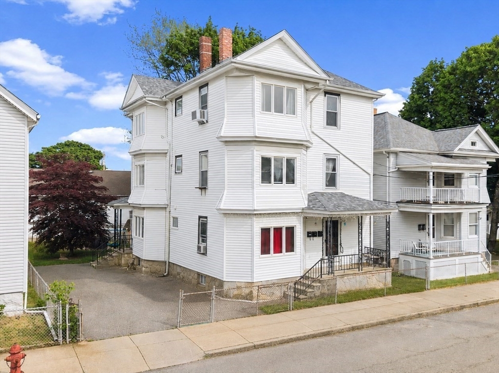 52 Lapham Street Fall River, MA 02721 - Photo 1 of 41
