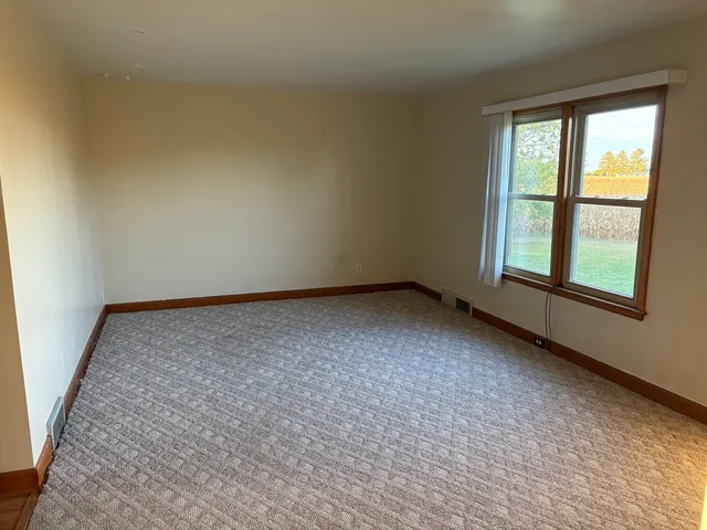 $384,900 | 1151 Melugins Grove Road, Compton, IL 61318