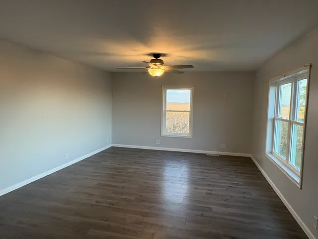 $384,900 | 1151 Melugins Grove Road, Compton, IL 61318