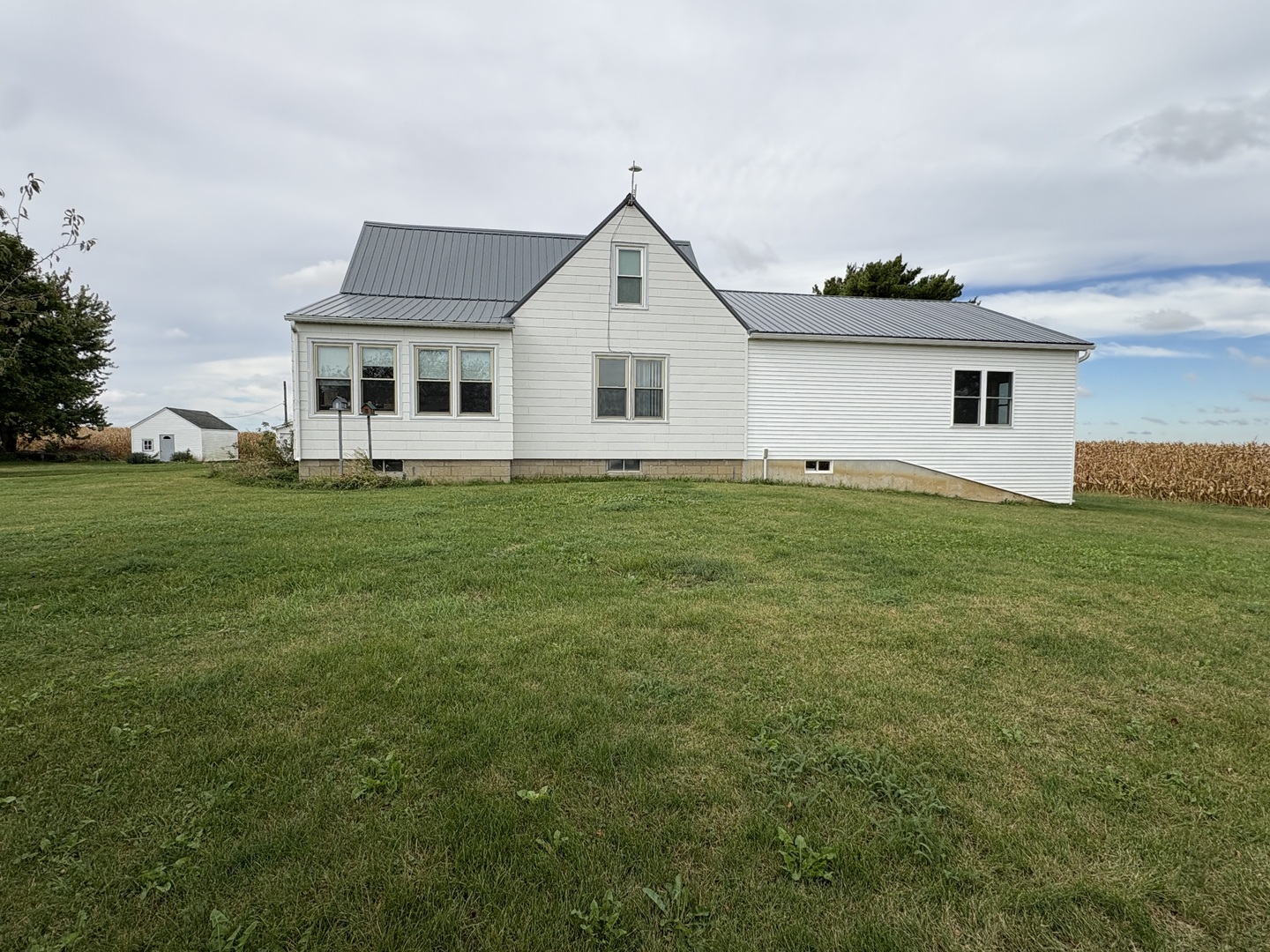 1151 Melugins Grove Road Compton, IL 61318 - Photo 3 of 62