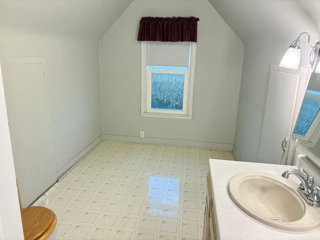 $384,900 | 1151 Melugins Grove Road, Compton, IL 61318