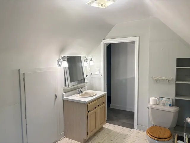 $384,900 | 1151 Melugins Grove Road, Compton, IL 61318