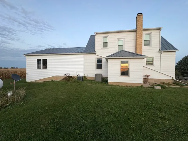 $384,900 | 1151 Melugins Grove Road, Compton, IL 61318