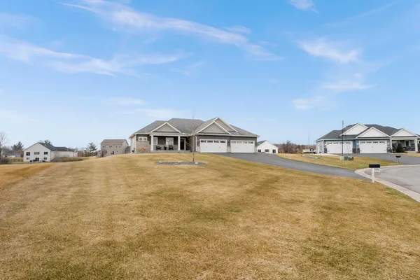 $639,900 | 23996 186th Street Northwest, Big Lake, MN 55309