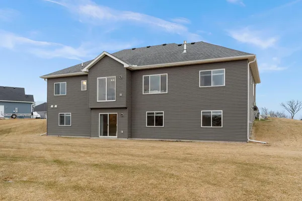$639,900 | 23996 186th Street Northwest, Big Lake, MN 55309