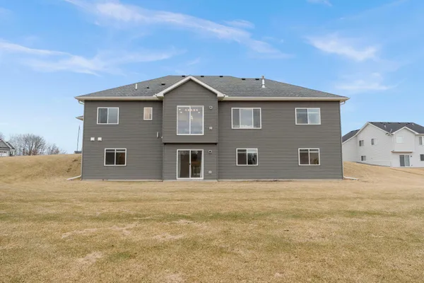 $639,900 | 23996 186th Street Northwest, Big Lake, MN 55309