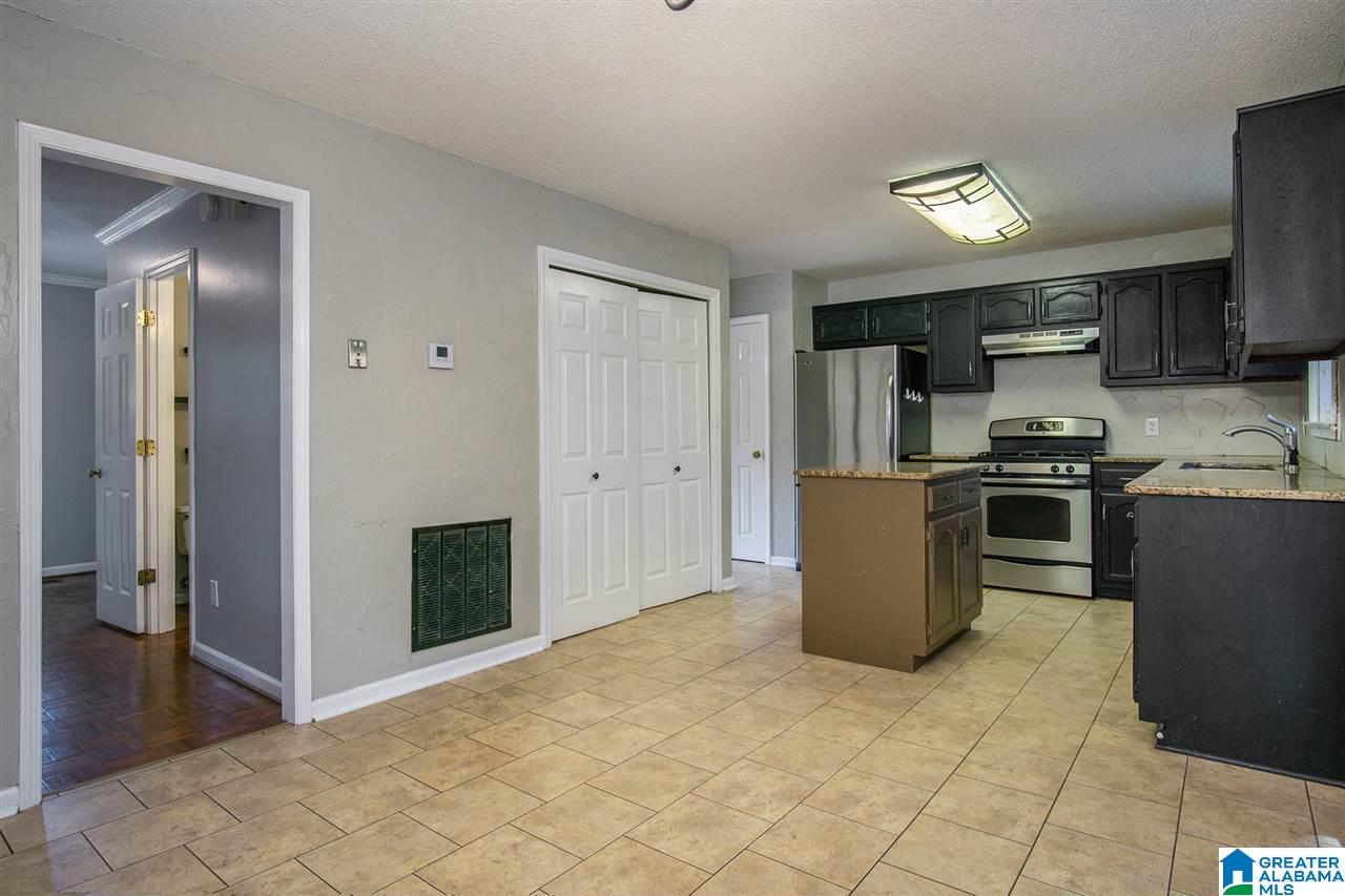 101 Spinnaker Lane Alabaster, AL 35007 - Photo 11 of 36