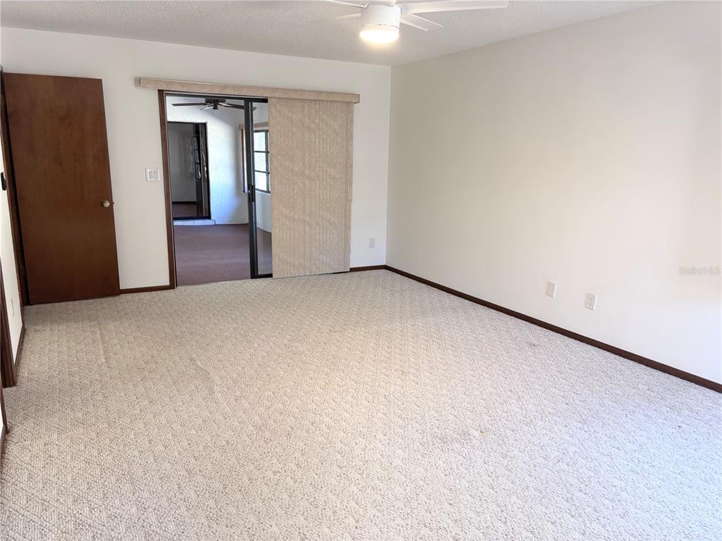 324 Alemander Avenue DeBary, FL 32713 - Photo 20 of 40 an empty room with closet