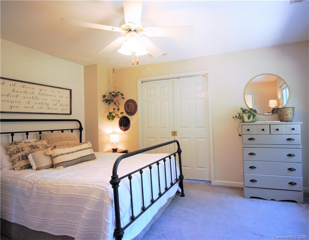 661 Ratcliff Cove Road Waynesville, NC 28786 - Photo 16 of 48 Gallery Image 16