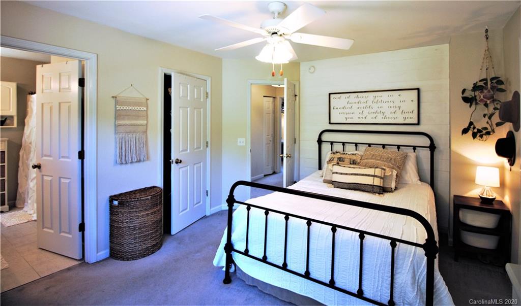 661 Ratcliff Cove Road Waynesville, NC 28786 - Photo 18 of 48 Gallery Image 18