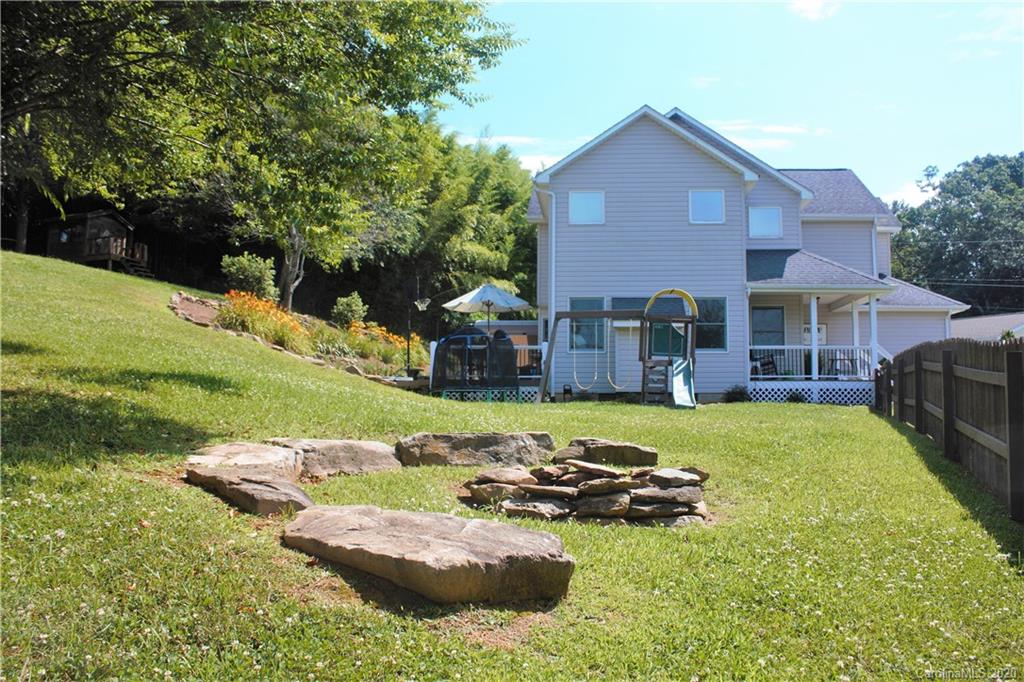 661 Ratcliff Cove Road Waynesville, NC 28786 - Photo 4 of 48 Gallery Image 4