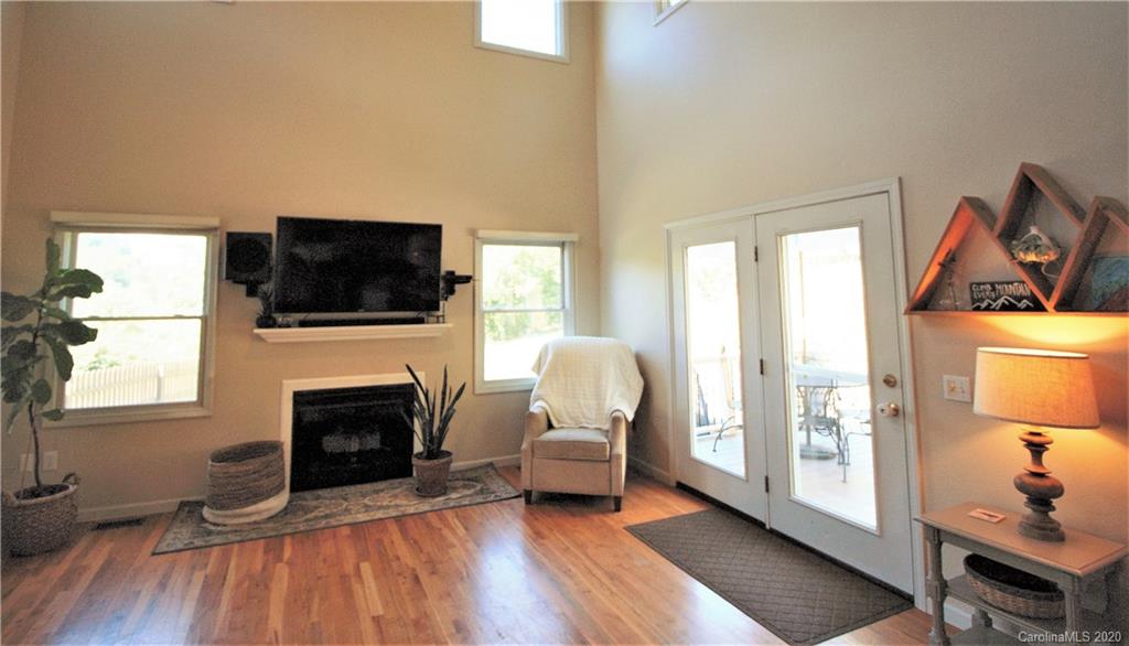 661 Ratcliff Cove Road Waynesville, NC 28786 - Photo 9 of 48 Gallery Image 9