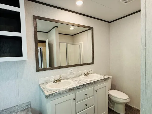 $152,900 | 3005 Elmwood Drive, Granbury, TX 76048